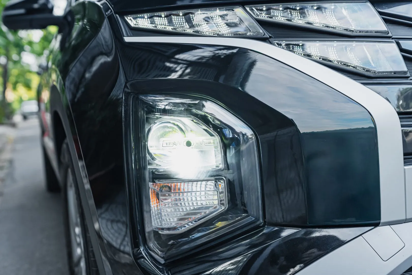 Cụm đèn chính sau khi hoàn thiện X-Light V20 - New 2025.