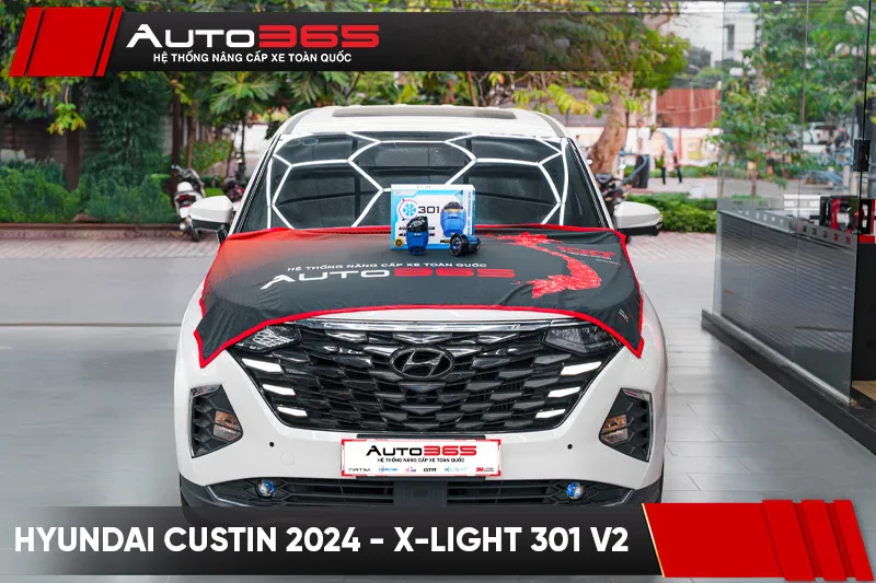 Hyundai Custin 2024 màu trắng cùng bộ đèn X-Light 301 V2 tại Auto365.