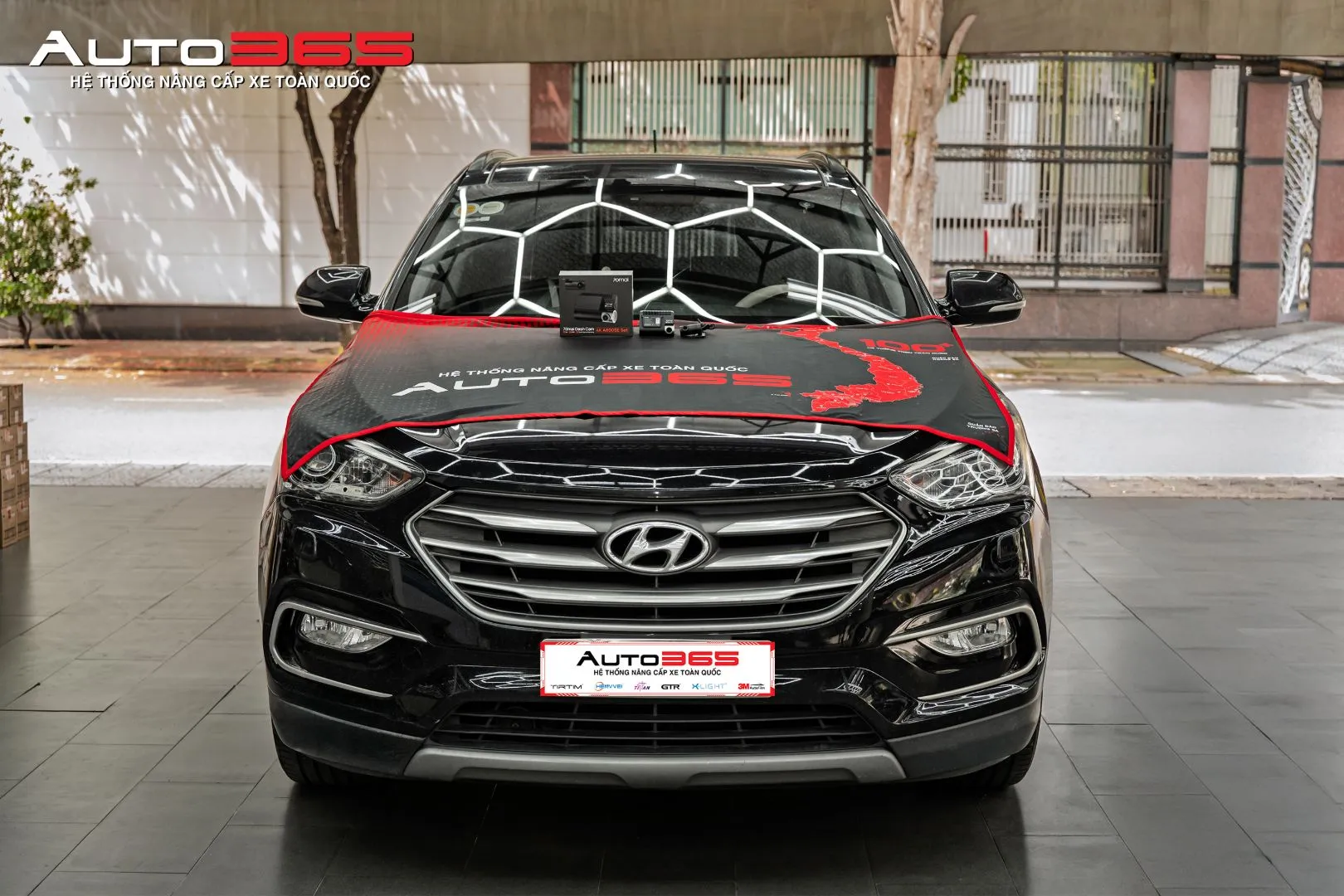 Hyundai Santa Fe 2.4L AT 2WD 2018 cùng bộ camera hành trình A800SE SpeedEye tại Auto365.vn – Trụ Sở Chính.
