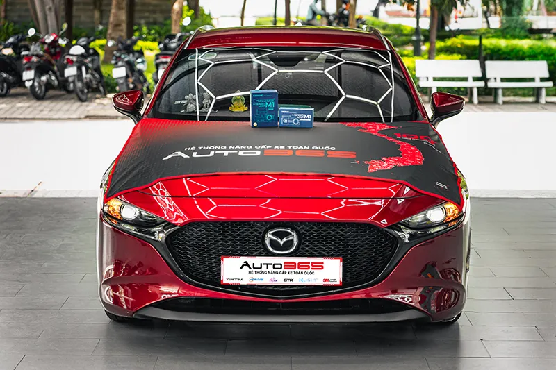 Mazda 3 Sport 1.5L Luxury 2024 hoàn thiện lắp đặt camera hành trình Vietmap SpeedMap M1