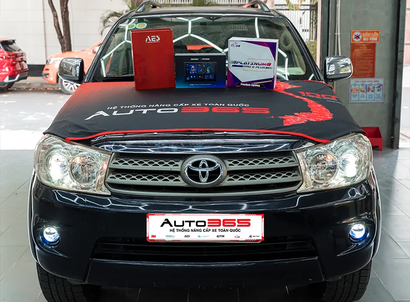 Toyota Fortuner 2011 2.7V sau khi lắp Titan Platinum Plus và AES SV 3.0 Max tại Auto365
