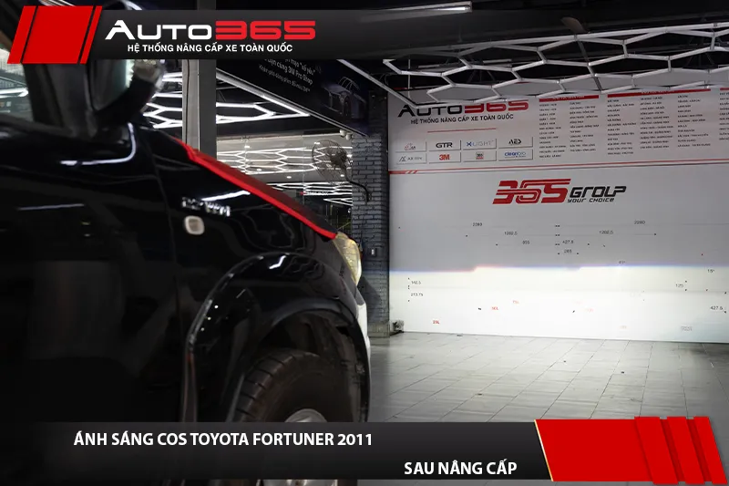 Ánh sáng Cos Toyota Fortuner 2011 sau khi nâng cấp đèn