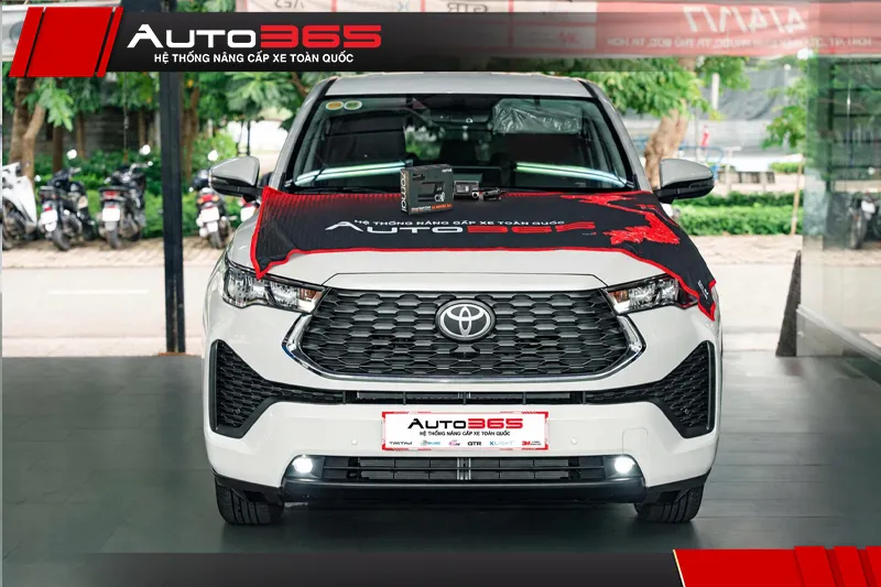 Toyota Innova Cross 2025 2.0V tại Auto365.vn - Trụ Sở Chính trong hạng mục gắn camera hành trình hai kênh
