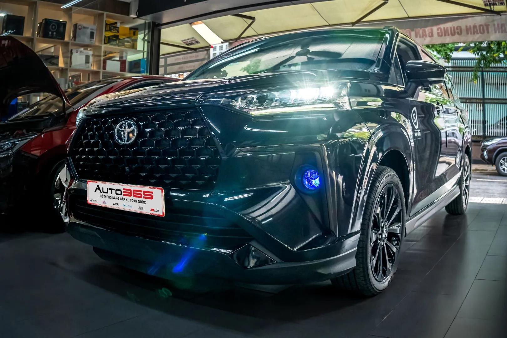 Chi tiết cụm đèn gầm sau khi hoàn thiện GTR G1 Turbo trên xe.