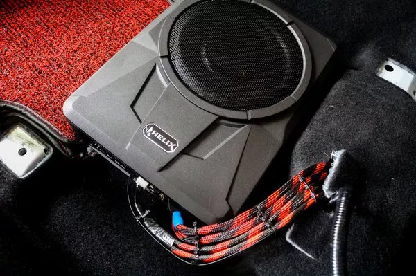 LOA BASS GẦM GHẾ Ô TÔ HELIX U8A - Hình 1