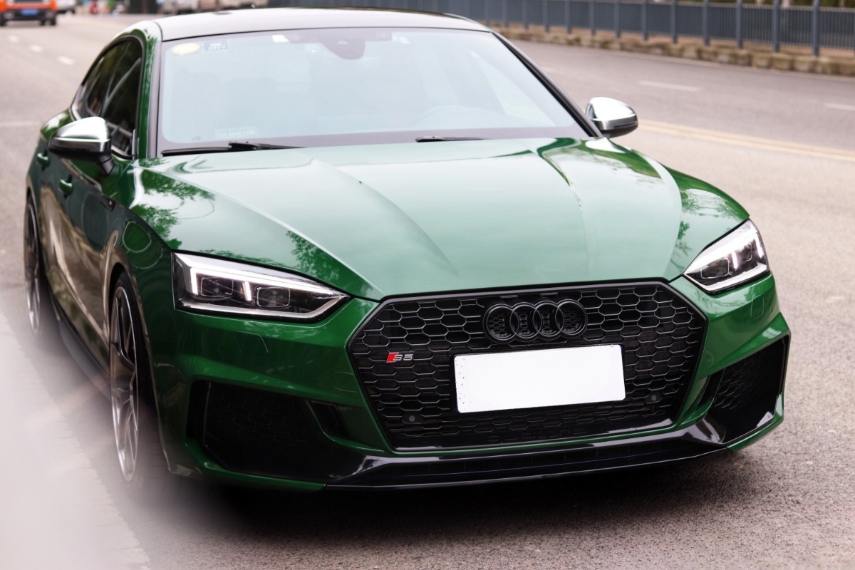 AX PPF/WRAP FILM ULTRA GLOSS IRISH GREEN – XANH AILEN SIÊU BÓNG AUDI S5