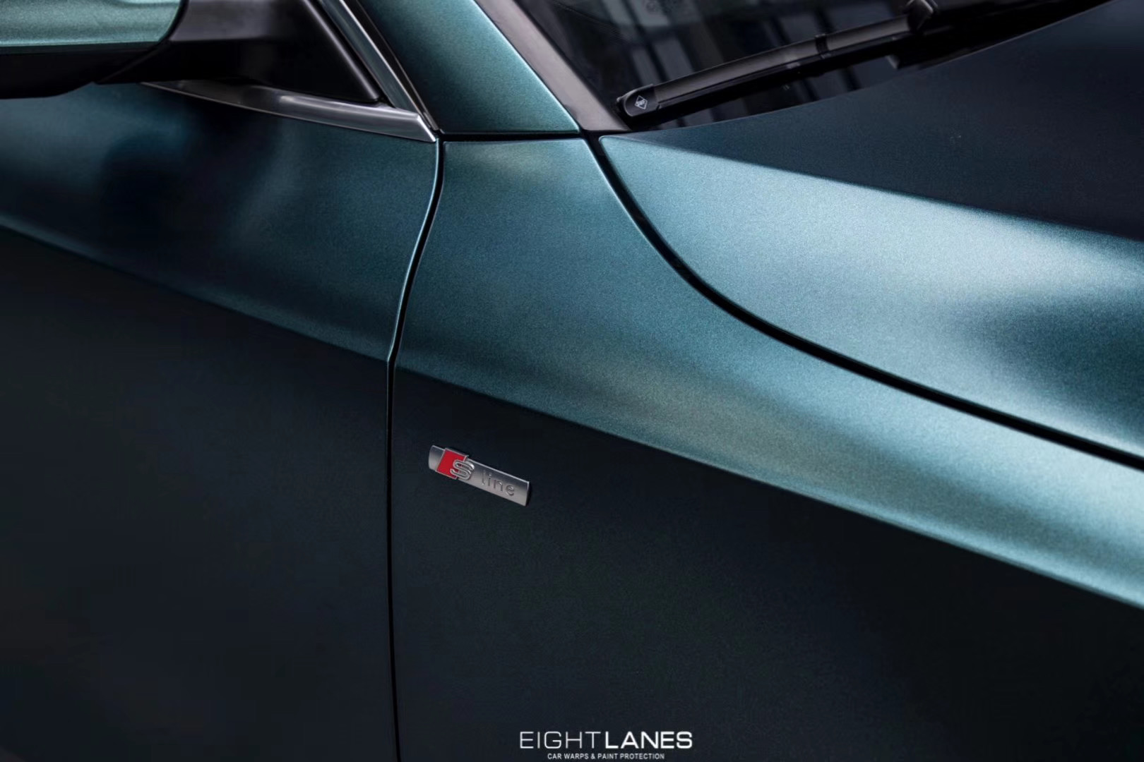 AX WRAP FILM PEARL METALLIC BLACKISH GREEN - MÀU XANH ĐEN ÁNH KIM NGỌC TRAI