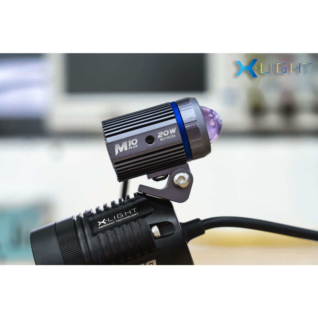 ĐÈN TRỢ SÁNG MINI X-LIGHT M10 PLUS - Hình 1