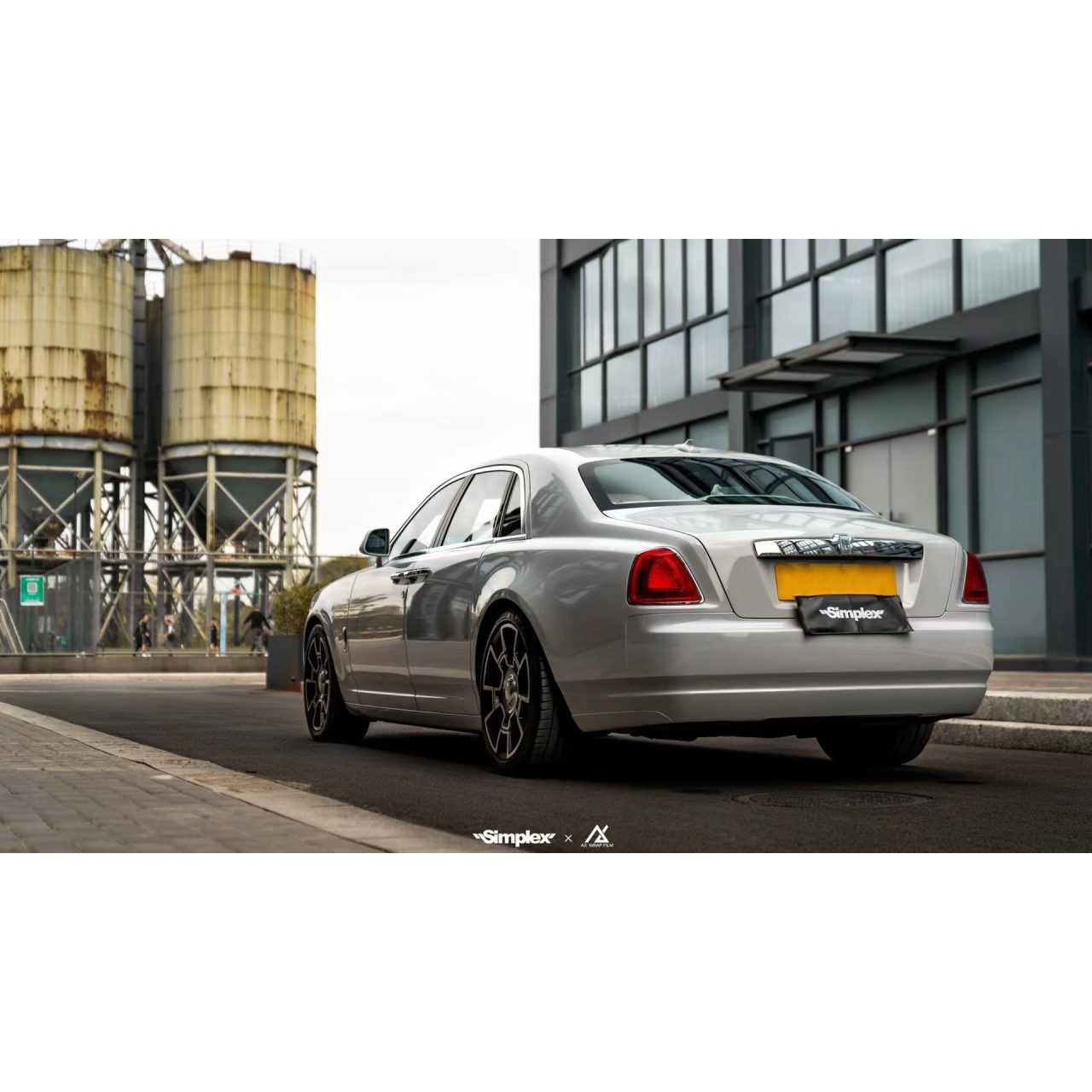 AX WRAP FILM ULTRA GLOSS VOLCANIC GRAY - MÀU TRO NÚI LỬA SIÊU BÓNG - Hình 2