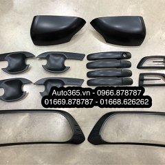 TRỌN BỘ ỐP TRANG TRÍ PHỤ KIỆN ĐEN TRƠN CHO FORD RANGER - Ảnh nhỏ 1