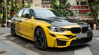 DÁN DECAL XE HƠI CÓ BỊ XỬ PHẠT HAY KHÔNG?