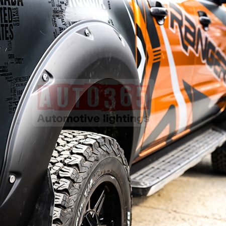 Ốp cua 4 bánh cho Ford Ranger Bi-turbo