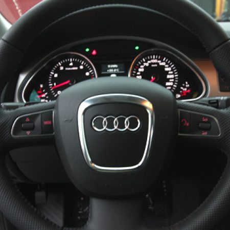 Lẫy chuyển số vô lăng xe hơi Audi