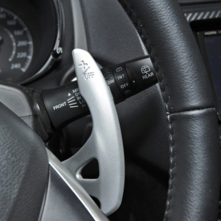 Lẫy chuyển số vô lăng xe hơi BMW