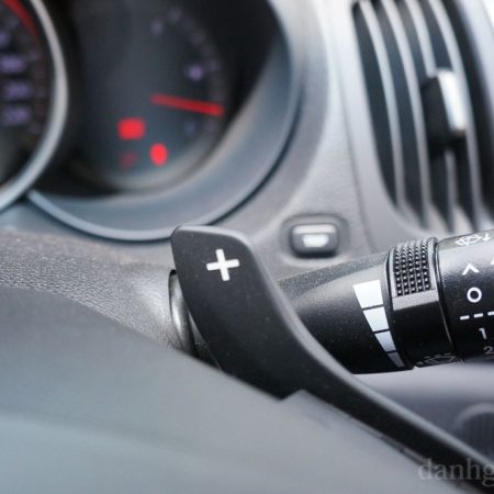 Lẫy chuyển số vô lăng xe hơi KIA