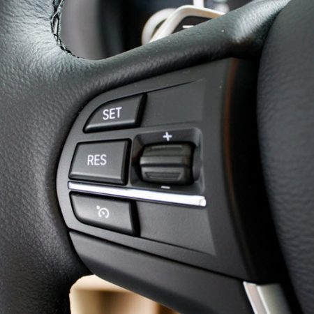Lẫy chuyển số vô lăng xe hơi Mercedes