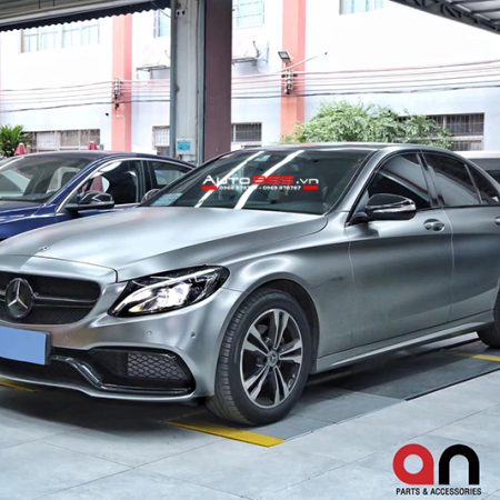 Nâng cấp body kit C63 AMG cho Mercedes C class