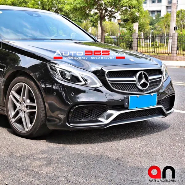 Mercedes C300 lên body kit C63 AMG thành Mercedes-Benz C63 đầy ấn tượng