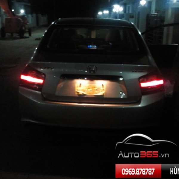 ĐÈN LED BIỂN SỐ Ô TÔ