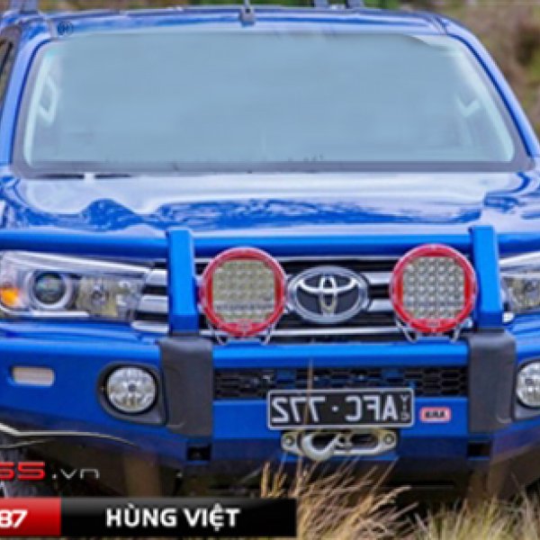 CẢN BẢO VỆ TRƯỚC BULL BAR CHO XE HILUX 2015