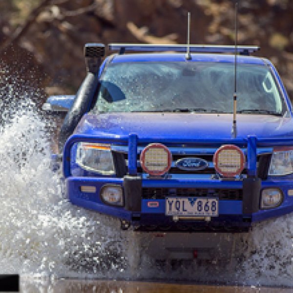 CẢN TRƯỚC SUMMIT DÀNH CHO XE FORD RANGER ĐỜI TỪ 2011- 2015