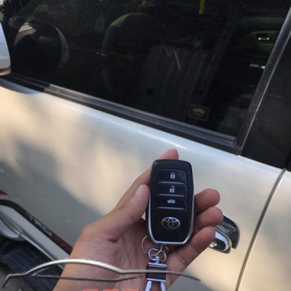 Smartkey đề nổ từ xa cho Santafe
