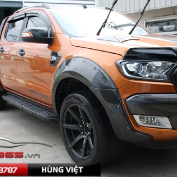 Vè che mưa Ford Ranger - Tiện lợi ngày mưa