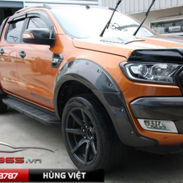 Vè che mưa Ford Ranger - Tiện lợi ngày mưa