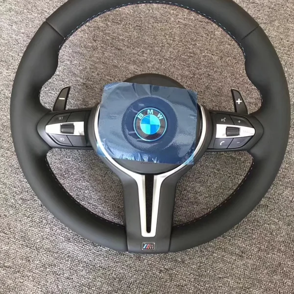 Nâng cấp vô lăng cho BMW M3