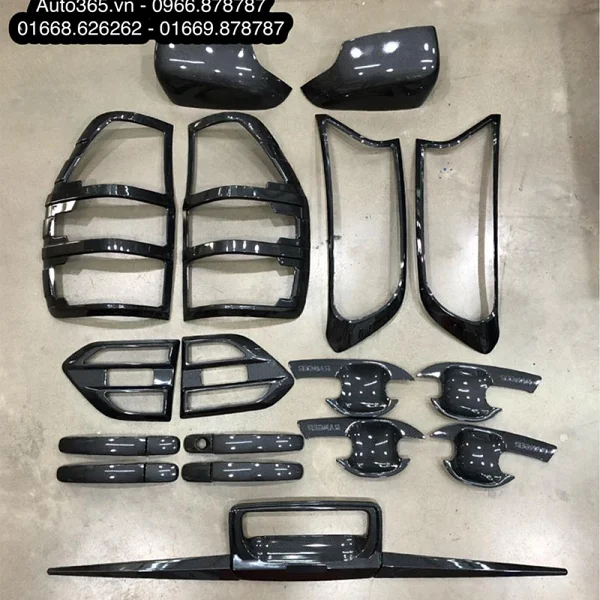 Trọn bộ ốp trang trí carbon cho Ford Ranger