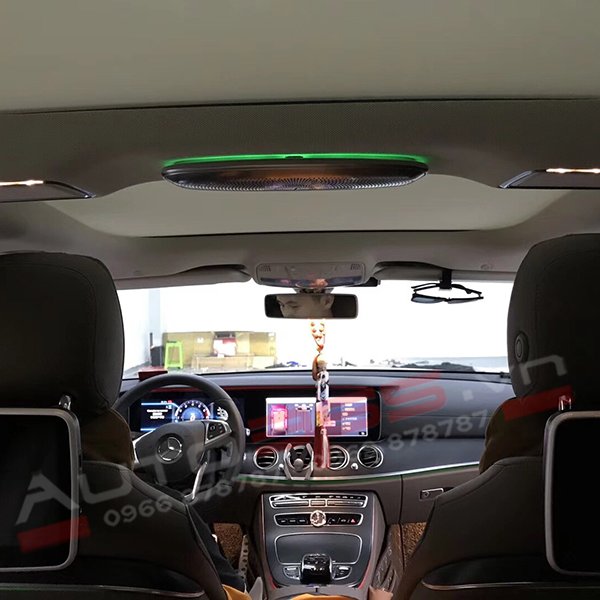 Loa trần điều khiển màu cho Mercedes E Class