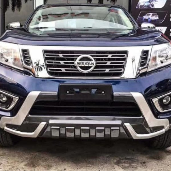 Nâng cấp body lips Nissan Navara VL Premium
