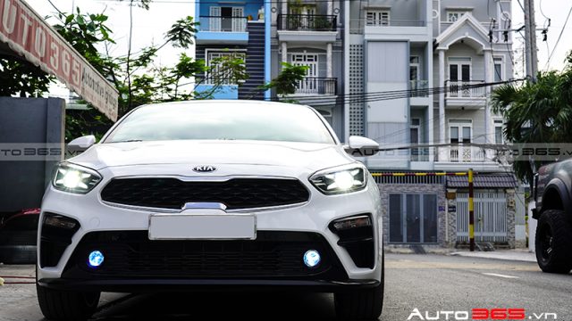 Chiêm ngưỡng bán tải Ford Ranger độ Body Raptor giống đến 95%
