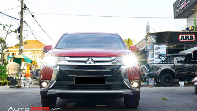 Soi bản độ Ranger Raptor 2019 hầm hố Màu Xám cực hiếm tại TP HCM