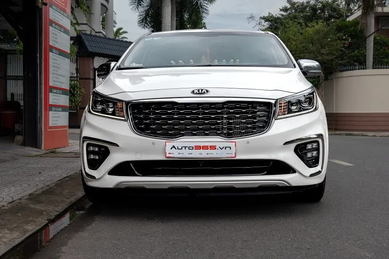 Kia Sedona Do Den Tro Sang Titan Moto M20 Ultra 12