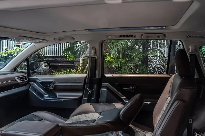 Toyota Innova dán phim cách nhiệt