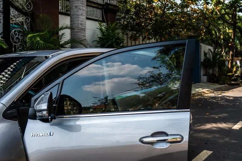 Toyota Innova nâng cấp phim cách nhiệt cửa xe