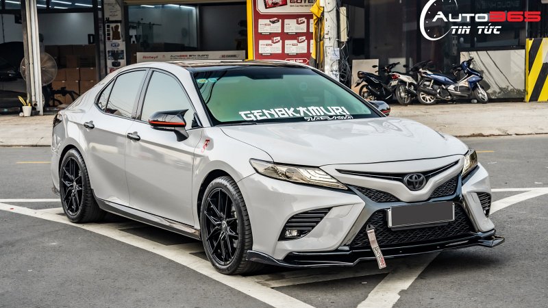 “XE DOANH NHÂN” - TOYOTA CAMRY NÂNG CẤP GÌ TẠI AUTO365