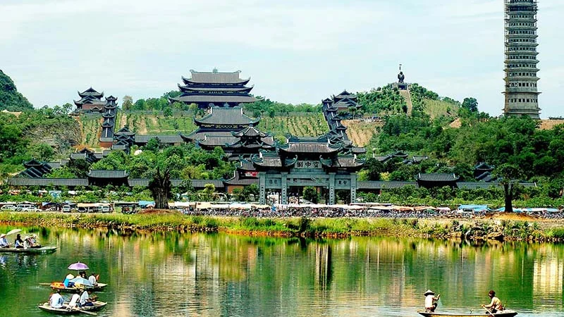TOP NHỮNG ĐỊA ĐIỂM DU LỊCH NINH BÌNH NHẤT ĐỊNH PHẢI ĐẾN
