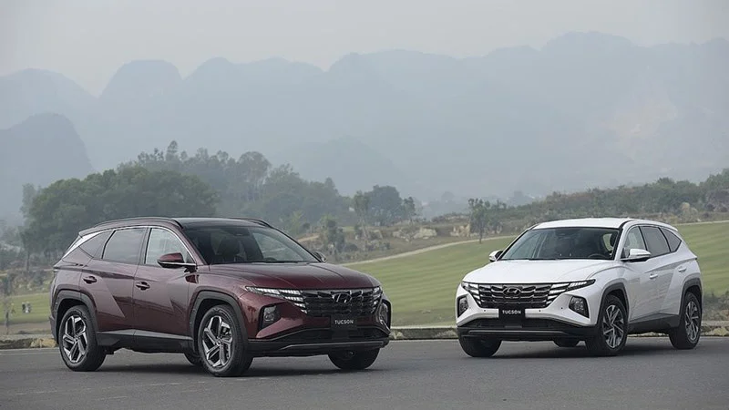 Ô TÔ GẦM CAO DÒNG SUV, CUV VÀ MPV ĐUA NHAU GIẢM GIÁ TRONG THÁNG 4