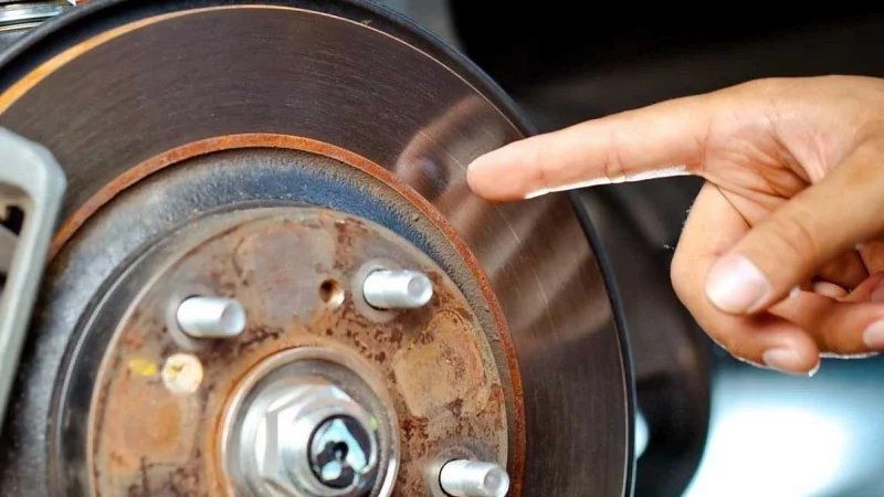 Gỉ sét đĩa phanh ô tô: điều này có đáng lo ngại 