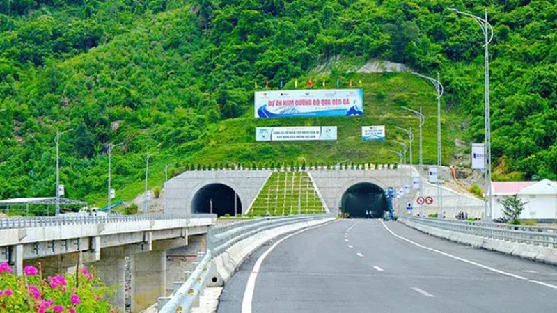 HẦM ĐƯỜNG BỘ ĐẦU TIÊN NGƯỜI VIỆT NAM LÀM CHỦ CÔNG NGHỆ XÂY DỰNG