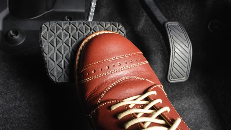 NHỮNG SAI LẦM PHÁ HỦY HỆ THỐNG PHANH Ô TÔ