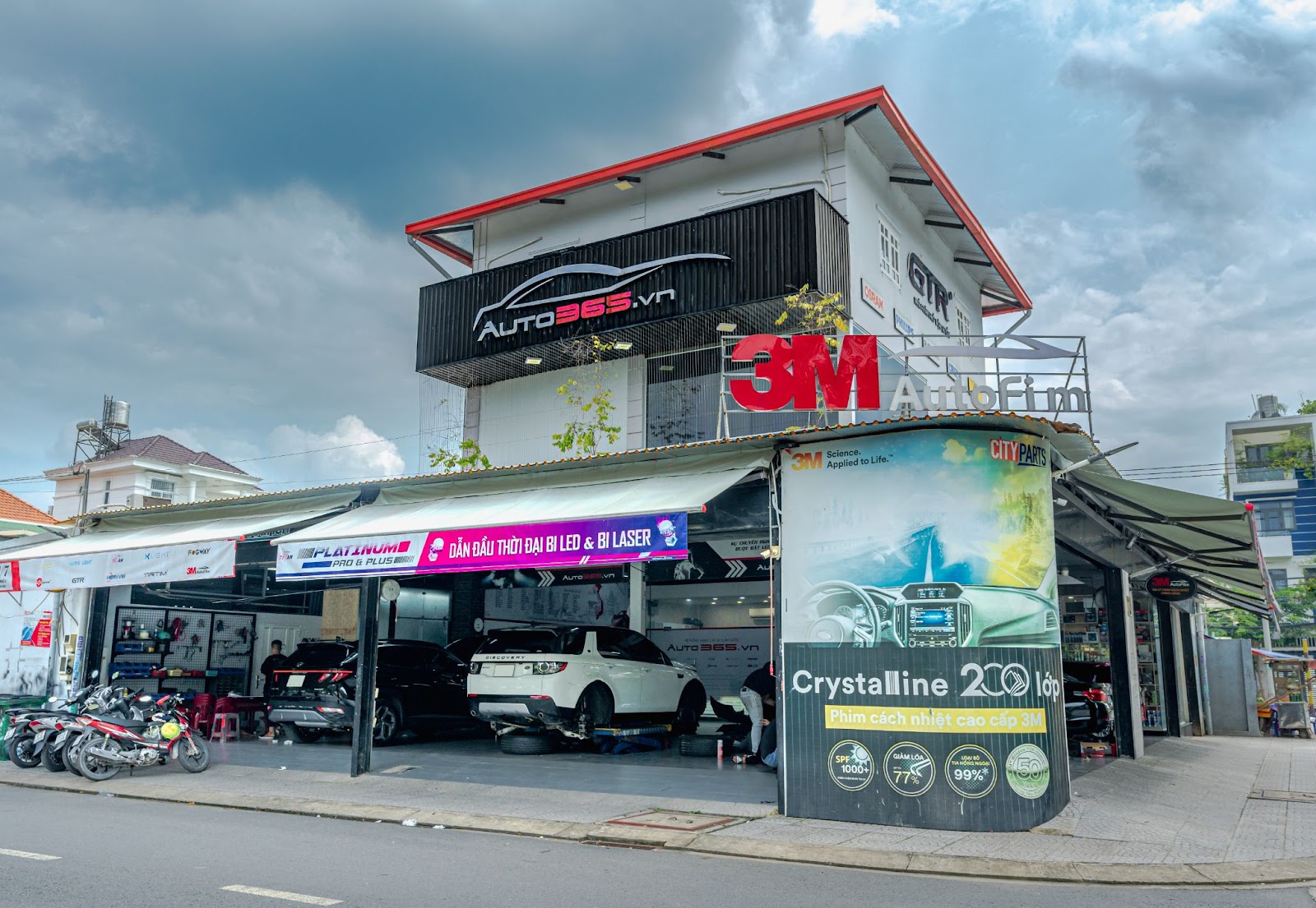 Dan Phim Cach Nhiet O To Chinh Hang Tai Thanh Pho Ho Chi Minh 4