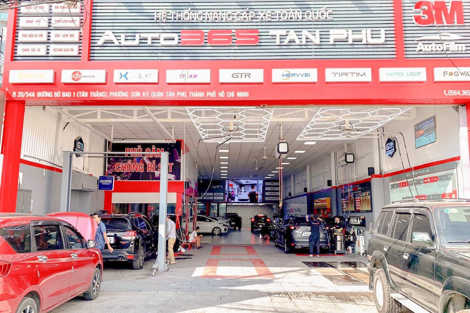 Dan Phim Cach Nhiet O To Chinh Hang Tai Thanh Pho Ho Chi Minh 5