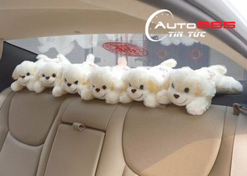 khu vực kính xe không nên trang trí