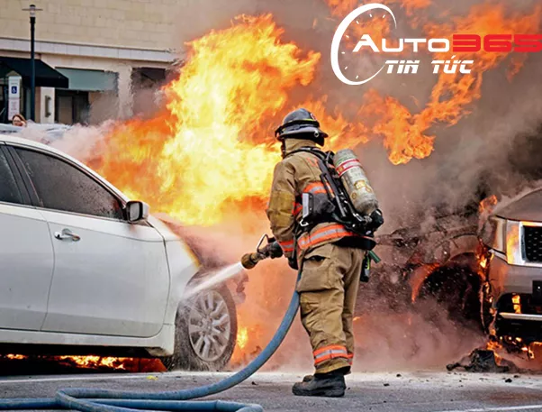 NGUYÊN NHÂN KHIẾN CHO Ô TÔ BỖNG NHIÊN BỐC CHÁY