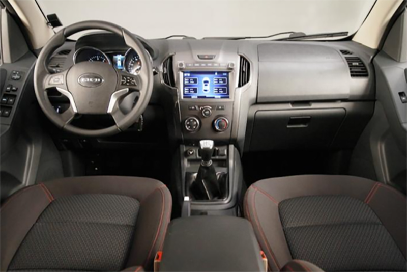 Noi That Cua Isuzu Qingling Taga