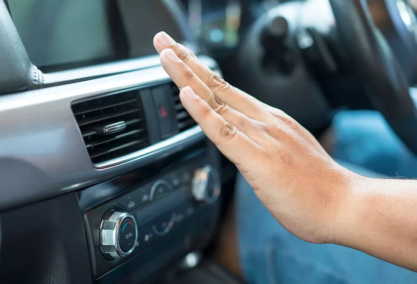 MỘT SỐ CÁCH LÀM MÁT Ô TÔ KHI ĐIỀU HÒA BỊ HỎNG 
