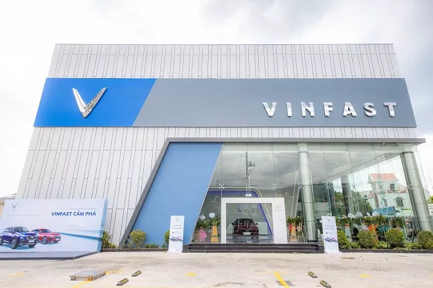 CÙNG LẮP RÁP, CÙNG LÀ XE ĐIỆN SIÊU NHỎ, ĐẶT CỌC VINFAST VF 3 HAY WULING HONGGUANG MINIEV?